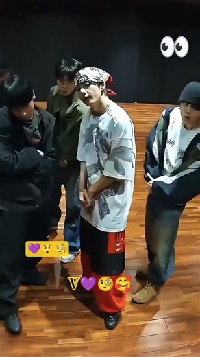 His movie💜😲O2 dance practice taehyung cut#bts #kim taehyung #btsarmy #fyp