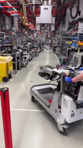 Inside the process of creating an AMG V8 engine