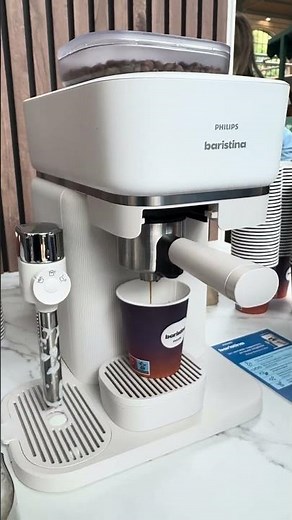 Philips Baristina Latte : la machine à café à grain star dévoile sa buse