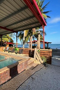 Casa de 🏝 con PISCINA PRIVADA y Mesa de Billar 🎱 en 🇵🇷! Un Lugar 🏠 así necesitamos en estos días. 😍♥️😎🏖 #Yabucoa, #Puertorico Para detalles de la propiedad ➡️ https://www.joinajoin.com/rooms/2537 #joinajoin #turismointerno #discoverpuertorico | Join a Join