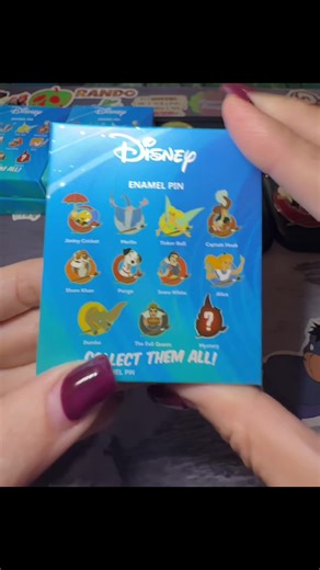 Classic Disney art style meets mystery pin magic 🎨✨ Unboxing the @Pink A la Mode Disney Ink & Paint Series mystery pins and every reveal feels straight out of a vintage animation cel. The colors, the details, the nostalgia — this set is a dream for Disney fans. If you love satisfying unboxings, beautiful pin designs, and Disney collectibles, hit follow for more magical reveals 💫 #pintrading #pincollection #disneyworld #disneyland #unboxing