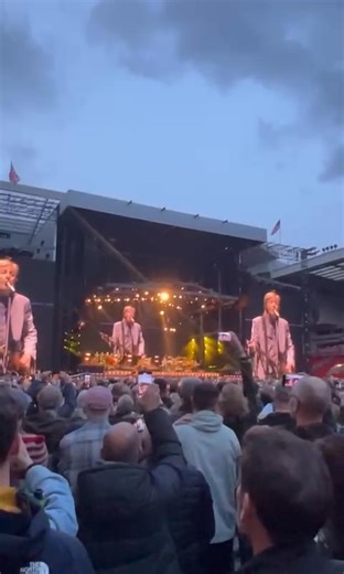 15K views · 379 reactions | The moment Bruce Springsteen brought out Paul McCartney in Liverpool for a rendition of Can't Buy Me Love earlier this month. McCartney turns 83 today. 혝혐혋혌혖: 형혦호혴혲혶혦혴혵 | The Herald | Facebook
