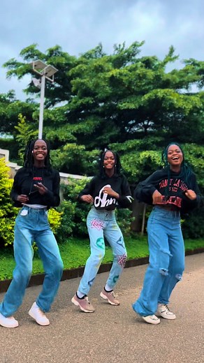Anabella dance challenge ❤️‍🔥 @Khaidxr @SYDNEY 🕊 @Neville Records #anabelladancechalllenge #bpdcreww #dancesistass #sjstergoals #fypage #fypage