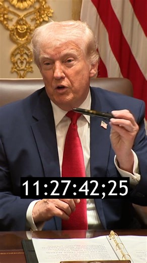 ‘Embarrassing’: Former Army official reacts to Trump’s 5-minute Sharpie ramble