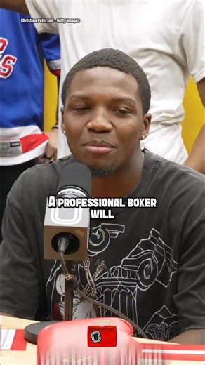 283K views · 3.4K reactions | Boxer or mma fighter in a real scrap Pick one ⬇️ S/O to @realdontelayne 壘 for pulling up to the lunch table this week! This Clip is from Lunchbox’s Newest Ep! “MMA vs Boxing” OUT NOW on YT  just Subscribe to @overtimelunchbox to join the lunch table! 藺 #mma #boxing #ufc #combatsports #striking #grappling #sportsdebate #overtime #overtimelunchbox #fighttalk | Overtime Lunchbox | Facebook