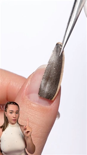 OMG! Sunflower seed nails?! 😮💅 Testing it!