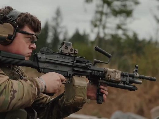 GT·LDT M249班用机枪战术射击训练