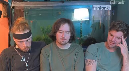 "the only monkey I respect is monkey spit" THATS MY TOP GUY RIGHT THERE!!!!!!!!!!!!!! #fishtanklive