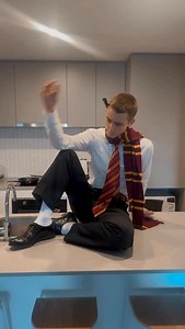 Who remembers this one? Harry Potter Reimagined!⚡️ @jasmin.arndtt x @james.ewens Ib: @ashtonebert #viral #comedy #harrypotter #halloweencostume #trendingreels #couple #dancers | Jasmin and James