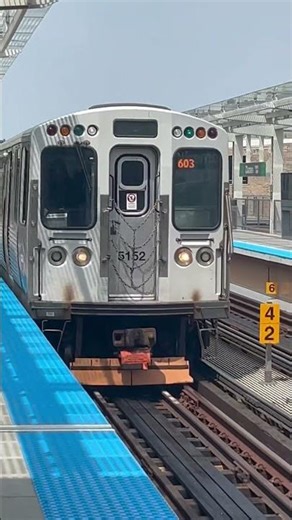 CTA Green Line Bound for Cottage Grove Approaching Damen