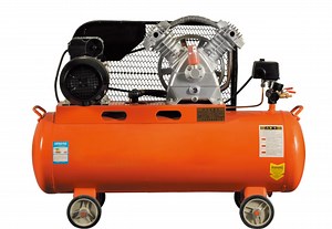 [Hot Item] Cost-Effectiveness Belt Piston Air Compressor Versatility 5.5kw/7.5HP Copper Wire Motor with Tank