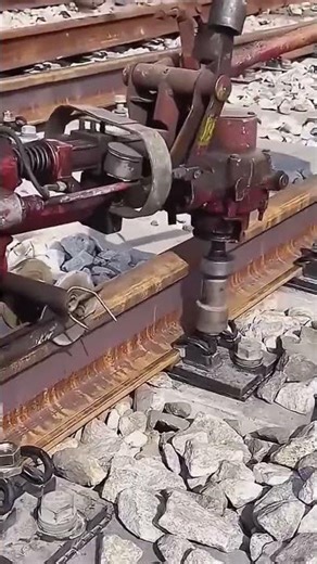 Effortless installation process of rail fastening bolts