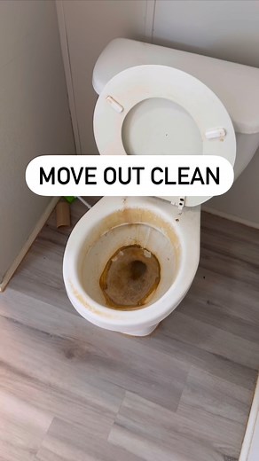 Watch as I tackle this bathroom move out clean with one of my favorite products, Sprayway all purpose cleaner!lused it to clean the shower, walls, baseboards, sink, countertops, cabinets, and toilet. It not only cleans and deodorizes but also disinfects. #spraywayclean #moveoutclean #moveoutcleaningservice #bathroomclean | Zapata’s Cleaning Services