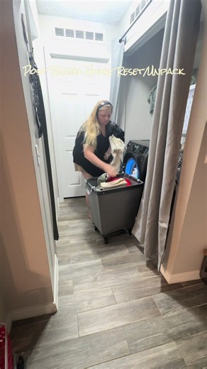 reset the house and unpack with me! traveling is fun, but back to our regular scheduled programming! 🫶🏻 #reset #cleaning #unpacking #travel #unpackwithme
