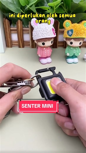 Mini LED Light Keychain Flashlight - Emergency Portable Brightness!