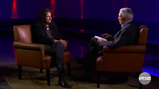 Alice Cooper is known as the "Godfather of Shock Rock." He’s famous for his outrageous stage persona and horror-themed rock performances, so I was surprised by how relatable and down-to-earth he was in person. Alice Cooper has had the same manager for 51 years and he has been married to actress, singer, and dancer Sheryl Goddard for 43 years. They met when she joined his first solo tour in 1975 and she’s still touring with him and performing in his shows today. In this clip, Alice Cooper shares 