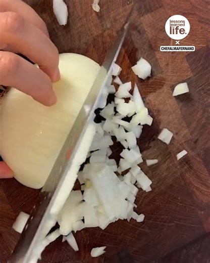 171K views · 722 reactions | You'll never cut onions differently again! 暈 | Lessons Learned In Life | Facebook