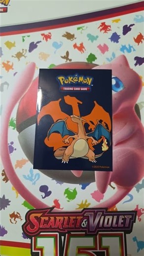 Pikachu Gold vmax card