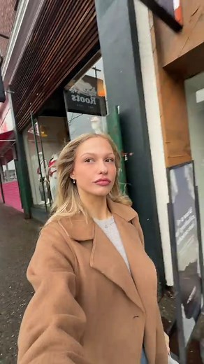 Buying my first designer purse at @Mine & Yours 😍 what do you think of my final decision 👀 #shoppingvlog #vlog #designerconsignment #mineandyours #designershopping