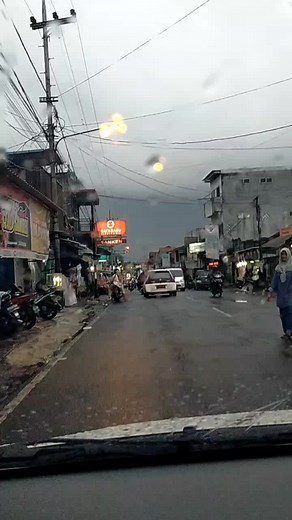 Lagu Ada Rindu Untukmu: Kapan Lagi Kita Berbincang?