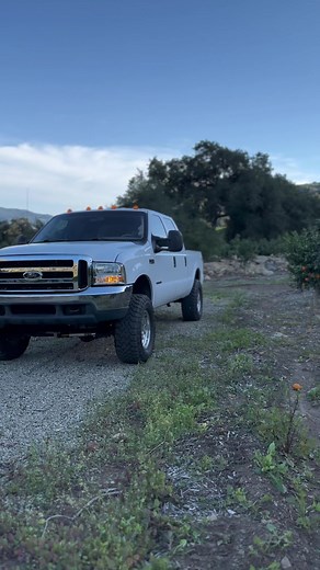 Thinking about selling. 2000 f350 Lariat with the 7.3 Powerstroke and only 66k original miles. To many mods to list, makes around 450hp. Truly a one of a kind truck! Have any questions or want to right me a offfer at (805)276-0455. #forsale #ford #diesel #trucksoftiktock #7🌲#73powerstroke #f350 #superduty