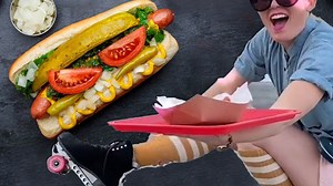 208K views · 21 reactions | 75 years after their grandparents opened Cupid's Hot Dogs, Morgan and Kelly Walsh are keeping it alive  For more food and recipes, check out ITK: https://bit.ly/2KJXLCd | In The Know | Facebook