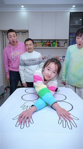 Hands-on Challenge Episode 3 is so difficult! #familyfun #funny #funnyfamilygames #gamechallenge