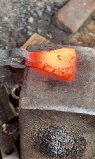 Blacksmith Crafts a Double-Horned Metal | Incredible Forging Art & Metalwork Design 🔥⚒️