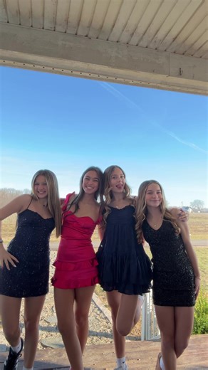 8th grade dance!! #fypシ #bsfs @a v a @lili | dance