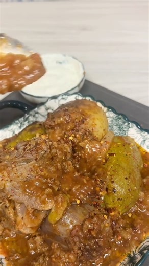 🤍fatmah on Instagram‎: "عراقيه،محاشي مشكلة| Stuffed vegetable. Khudaar la buuxiyay (Dolmo) Spices |للبهارات ملح — Salt • فلفل أسود — Black Pepper • بهار حلو (بهار مشكل) — Allspice / Mixed Spices • كمون — Cumin • قرفة — Cinnamon • نعناع يابس — Dried Mint • بابريكا — Paprika • كزبرة ناشفة — Dried Coriander"‎
