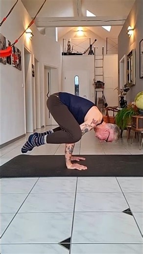 Circus Workout at Home 🤡 #workout #circus #acrobatics #akrobatik #sport #fitness