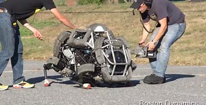 Boston Dynamics WildCat Quadruped Robot Gallops Forth At 16MPH - SlashGear