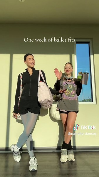 REAL Ballet core 😍 @aurora grace 🩰🤍 #balletcore #ballettok #ballerina #ballettiktok #ballettrend #professionaldancer #professionalballerina #balletoutfit #balletfitcheck #fitcheck #orlandoballet