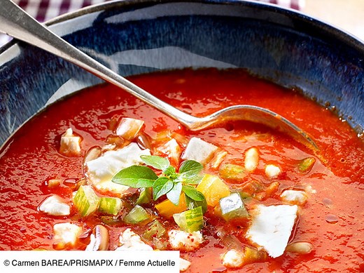 Velouté de poivrons super facile : Découvrez toutes les recettes de Femme Actuelle