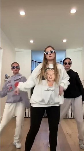 ‪@brookieandjessie‬ did it again 👯‍♀️ 💖 #IAmYourMother brought to you by YouTube Shorts