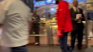 192K views · 3.7K reactions | Former Dallas Cowboys running back Ezekiel Elliott arrives to face his former team | Mike Leslie | Facebook