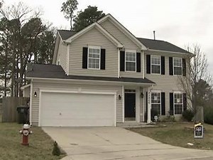 Tips for buying a foreclosed home