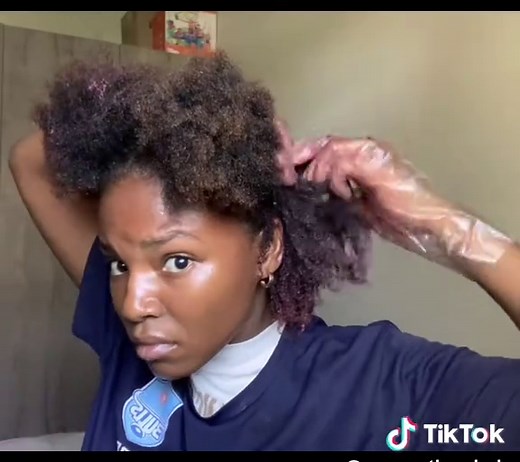 dye my hair with me(rubyred)#Capcut #asmr #redhaircolor #redhair # #satisfyingasmr #haircolor #dyedhair #dyeingmyhair#tiktoksa 🇿🇦follow for more💗