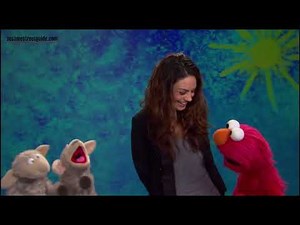 Mila Kunis and Elmo - Sesame Street Episode 4265
