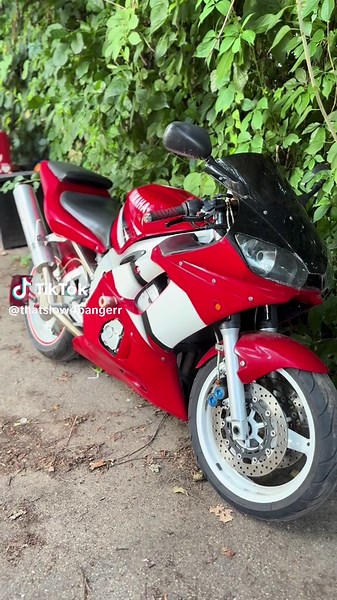 Yamaha Street Bike Cleaning Tips and Tricks