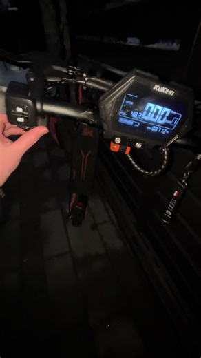 Filmy użytkownika Idk (@vhdx3) z muzyką dźwięk oryginalny - Idk