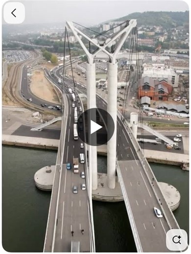 Gustave-Flaubert is a vertical lift bridge that crosses the Seine River in the city of Rouen, France. Construction of the bridge began in 2004, and in 2007 the bridge was opened. The bridge is named… | Qamar Hayat Lead Construction Manager Egis Group PMP®,RMP®,PgMP® CMQ ASQ