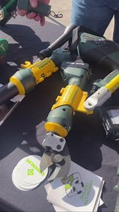 2.2K views · 50 reactions | Demo of our new line of 6 Ton In-line Remote Crimpers/Cutters  - Hot stick adaptor ✅ - Universal remote control ✅ - Interchangeable heads ✅ - Intelligent Crimping System Technology that monitors crimping force ✅ What do you think?! Thanks for the share, @wascolinedepartment! #Greenlee #GreenleeTools #GreenleeCrimper #GreenleeCutter #CableCrimper #CableCutter #RemoteCutter | Greenlee Tools | Facebook