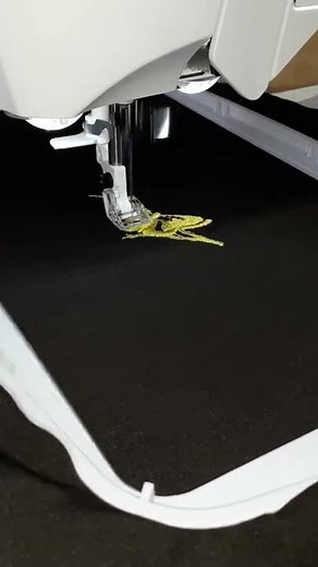 Conheça a Máquina de Costura Singer Bordadeira Modelo EM9305 #Shorts