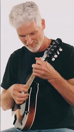 Acoustic Showdown: Guitar vs Mandolin Sound Test