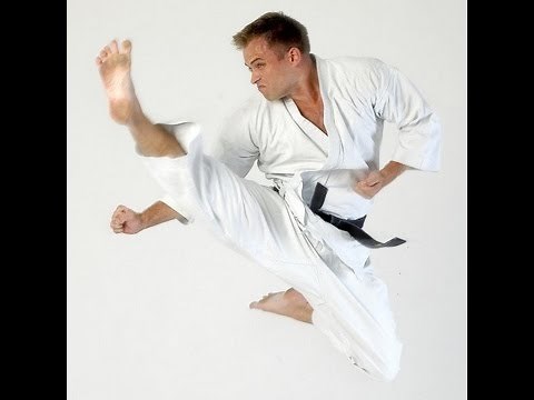 Mae Tobi Geri - KARATE - Flying Front Kick 前飛蹴