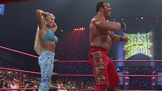 Torrie Wilson makes her presence felt: Bash at the Beach 2000
