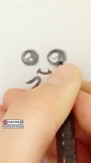 Drawing a strange creature 🎨