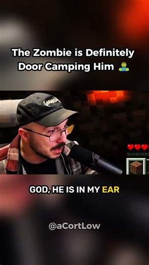 The Zombie is Waiting for Him 💀 | Follow ➡ @aCortLow #acortlow #acortlowgames #minecraft #shorts