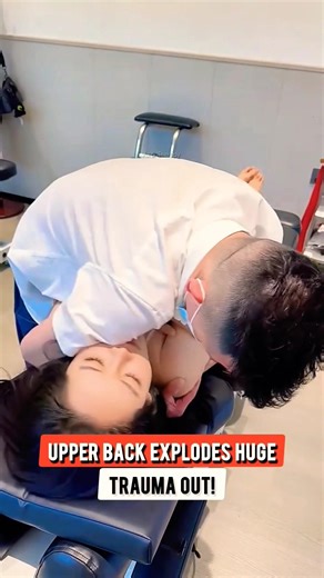 UPPER BACK EXPLODES HUGE – Trauma Out! 🔥 #shorts